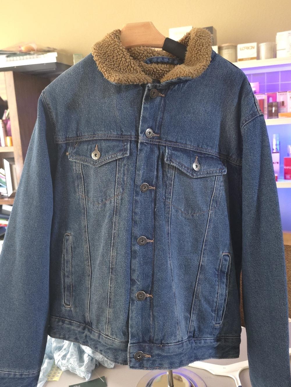 Goodfellow & Co Blue Denim Jacket with Tan Sherpa Collar